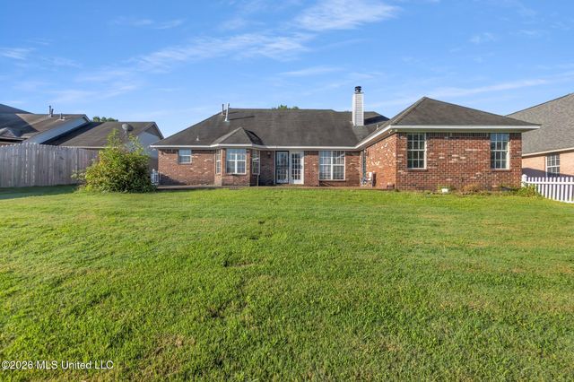 9158 Lakeside Drive, Olive Branch, MS 38654