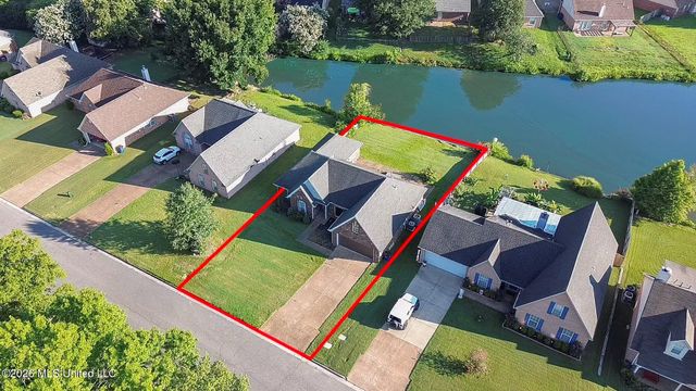 9158 Lakeside Drive, Olive Branch, MS 38654