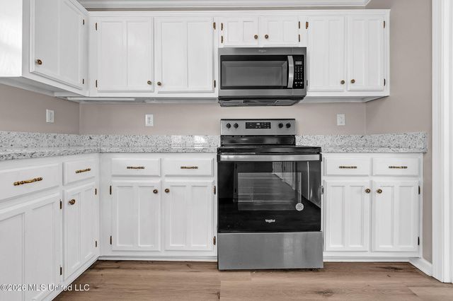 9158 Lakeside Drive, Olive Branch, MS 38654