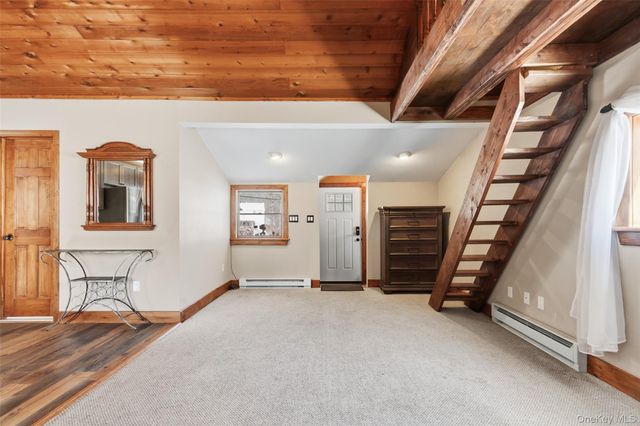 19 Curry Road, Mahopac, NY 10541