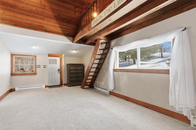 19 Curry Road, Mahopac, NY 10541