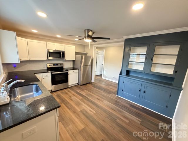 1003 W B Street, Kannapolis, NC 28081