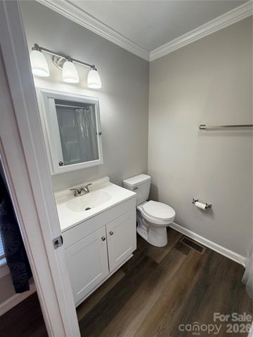 1003 W B Street, Kannapolis, NC 28081