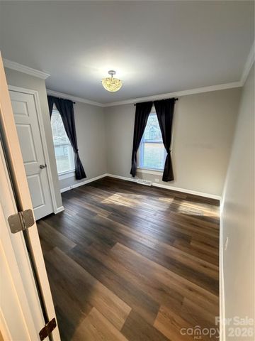 1003 W B Street, Kannapolis, NC 28081