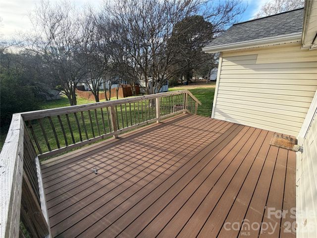 1003 W B Street, Kannapolis, NC 28081