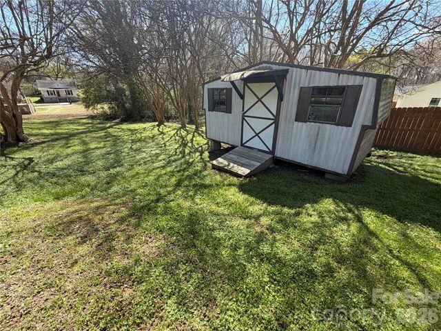 1003 W B Street, Kannapolis, NC 28081