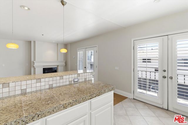 11838 Kiowa Avenue 203, Los Angeles, CA 90049