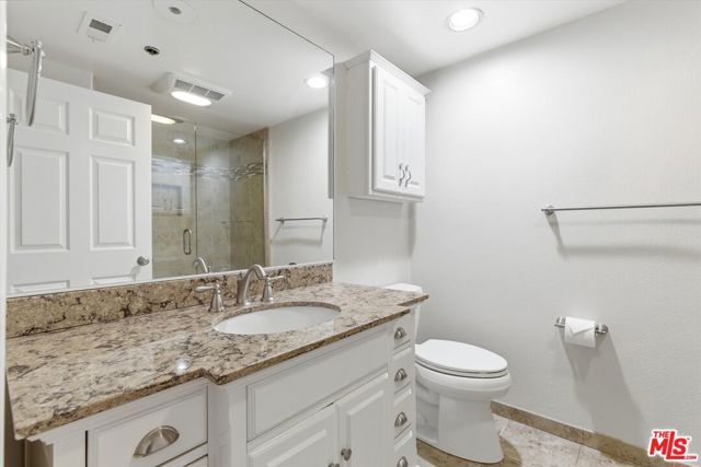 11838 Kiowa Avenue 203, Los Angeles, CA 90049