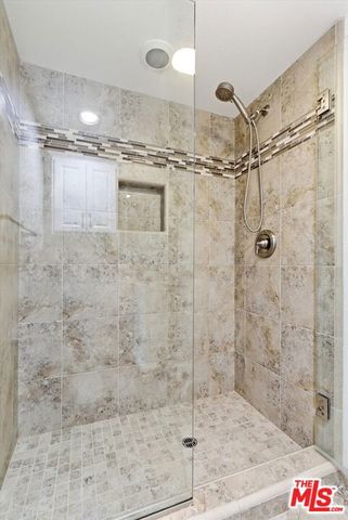11838 Kiowa Avenue 203, Los Angeles, CA 90049