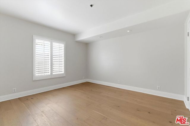11838 Kiowa Avenue 203, Los Angeles, CA 90049