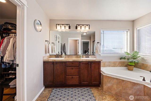 10212 NE Rd 5.9, Moses Lake, WA 98837