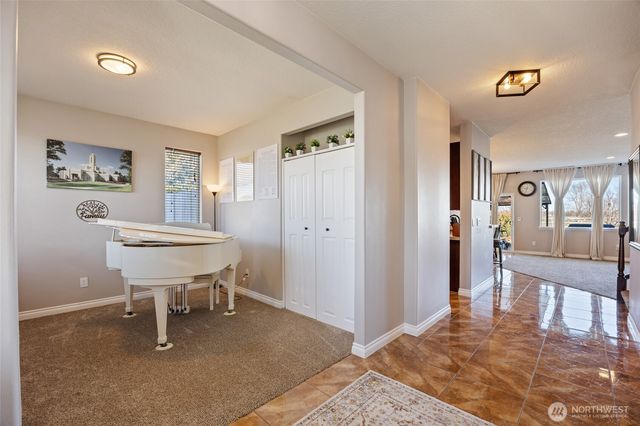 10212 NE Rd 5.9, Moses Lake, WA 98837