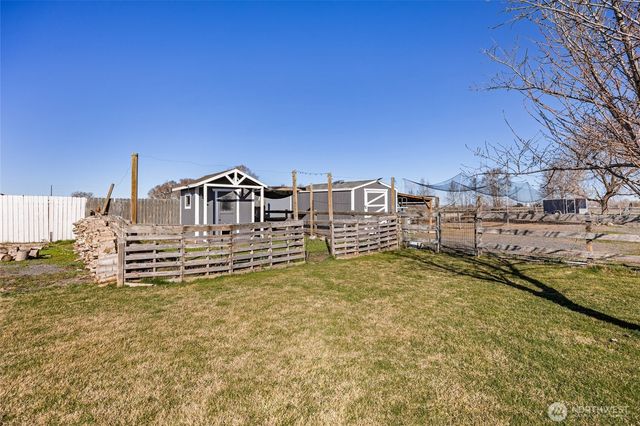 10212 NE Rd 5.9, Moses Lake, WA 98837