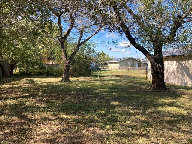 2481 Avenue E, Ingleside, TX 78362