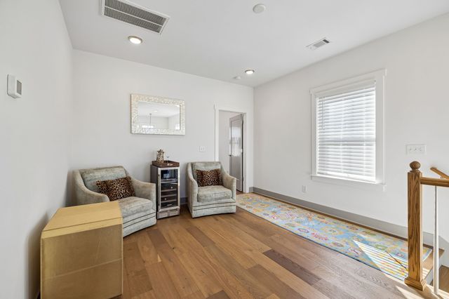 5829 Leslie Ave, Nashville, TN 37209