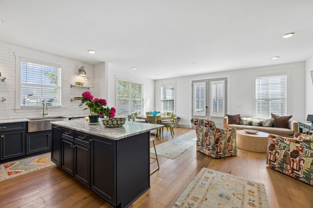 5829 Leslie Ave, Nashville, TN 37209