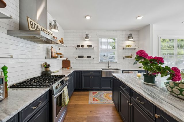 5829 Leslie Ave, Nashville, TN 37209