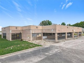 576 N SEMORAN BOULEVARD, Orlando, FL 32807