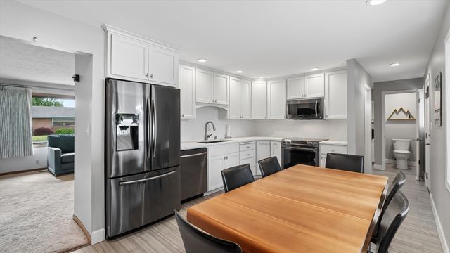 1408 N Laura Rd, Spokane, WA 99212