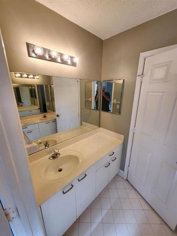 15729 NW Tenth Street NW, Pembroke Pines, FL 33028