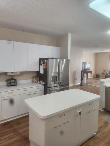 15729 NW Tenth Street NW, Pembroke Pines, FL 33028
