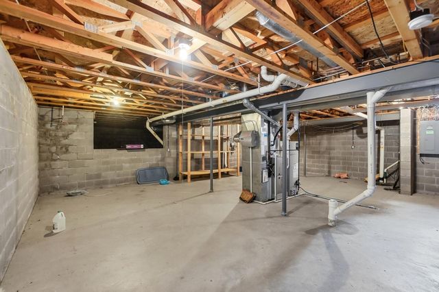 6137 Holywell Drive, Dublin, OH 43017