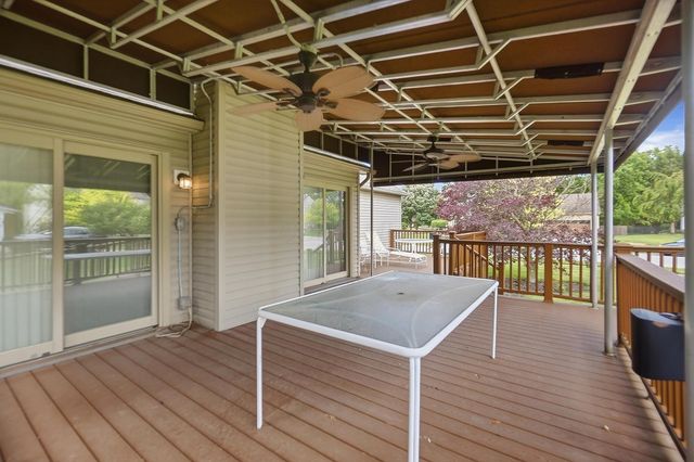 6137 Holywell Drive, Dublin, OH 43017