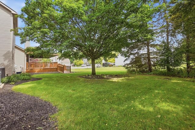6137 Holywell Drive, Dublin, OH 43017