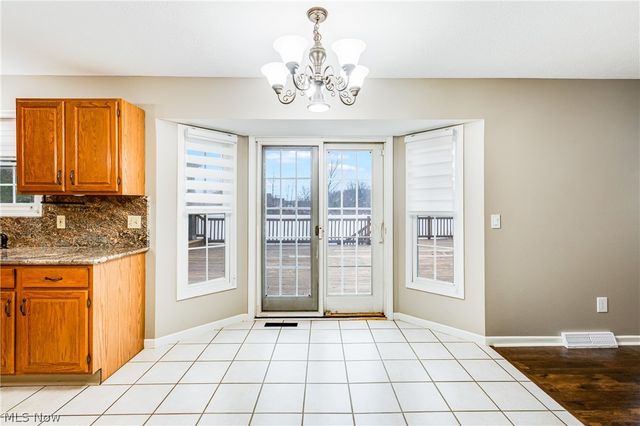 25 Willow Bend Drive, Canfield, OH 44406