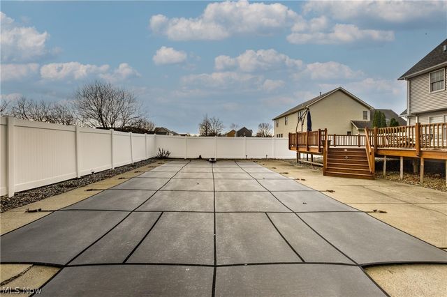 25 Willow Bend Drive, Canfield, OH 44406