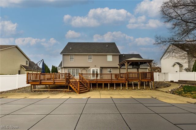 25 Willow Bend Drive, Canfield, OH 44406