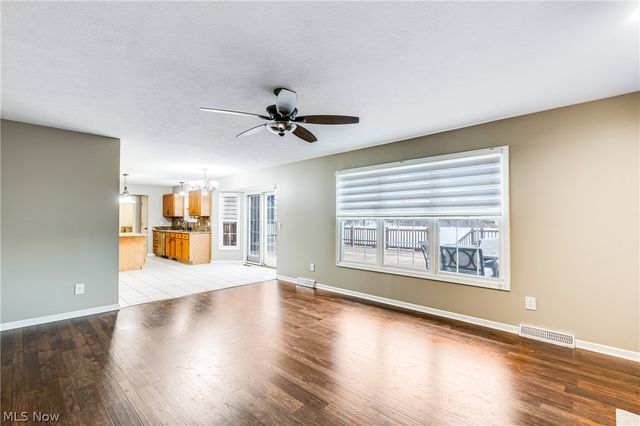 25 Willow Bend Drive, Canfield, OH 44406