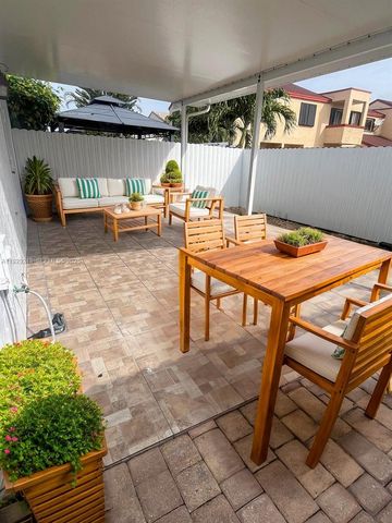 5249 W 24th Ct 5249, Hialeah, FL 33016