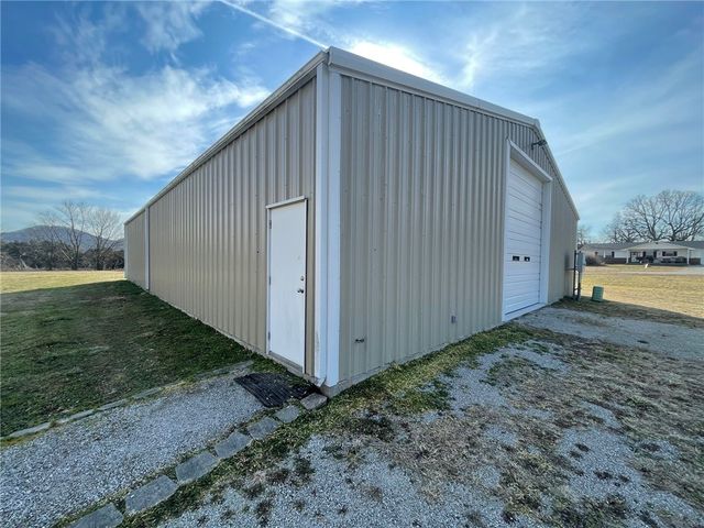 178 Wilson Drive, Berryville, AR 72616