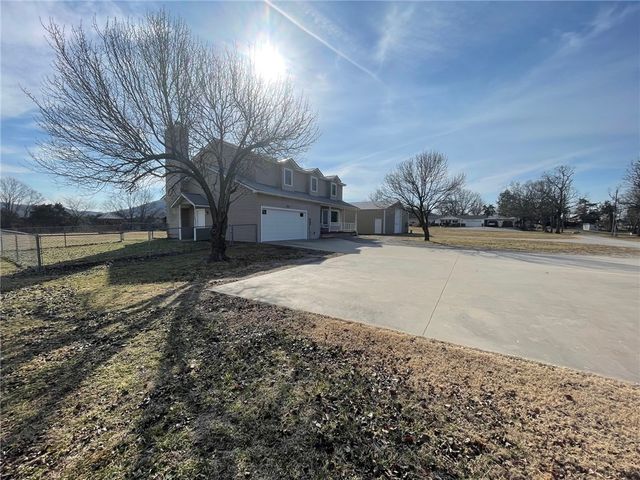 178 Wilson Drive, Berryville, AR 72616