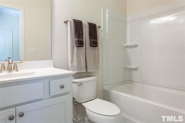 2251 Chattering Lory Lane, Apex, NC 27502