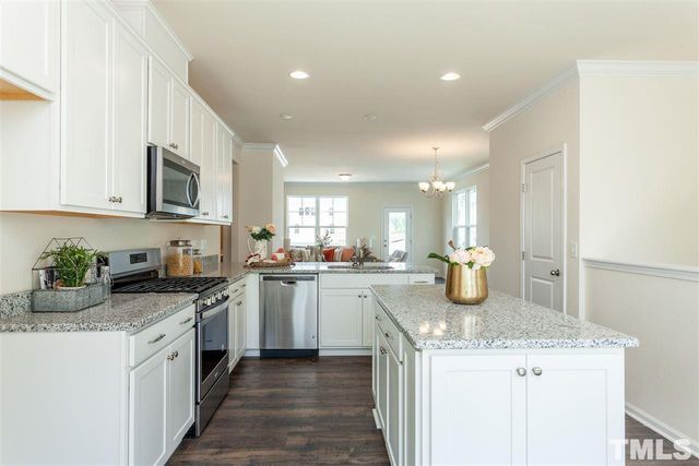 2251 Chattering Lory Lane, Apex, NC 27502