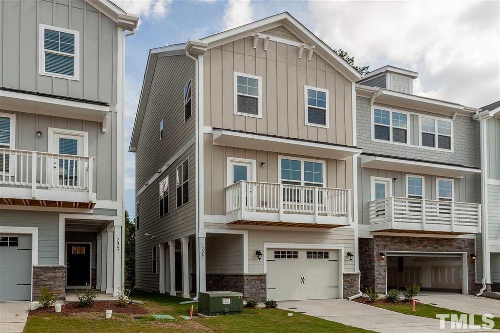 2251 Chattering Lory Lane, Apex, NC 27502