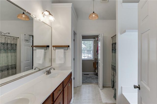 646 Forest Pine Dr, Ball Ground, GA 30107