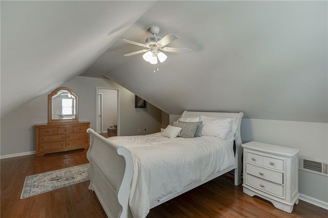 646 Forest Pine Dr, Ball Ground, GA 30107