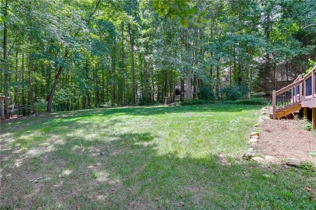 646 Forest Pine Dr, Ball Ground, GA 30107