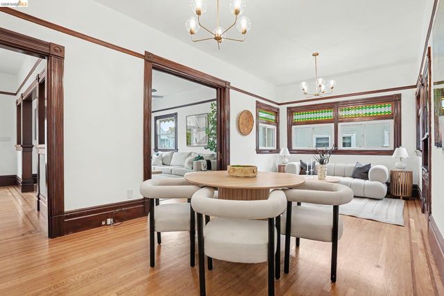 865 Cedar St, Alameda, CA 94501