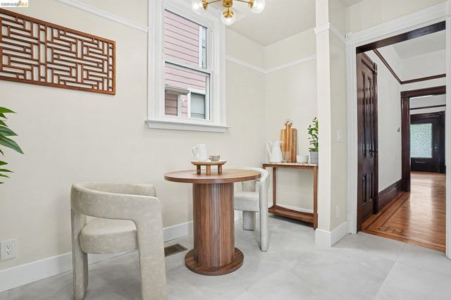 865 Cedar St, Alameda, CA 94501