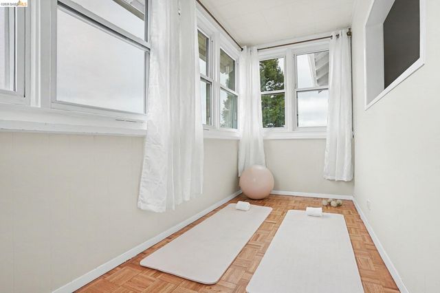 865 Cedar St, Alameda, CA 94501