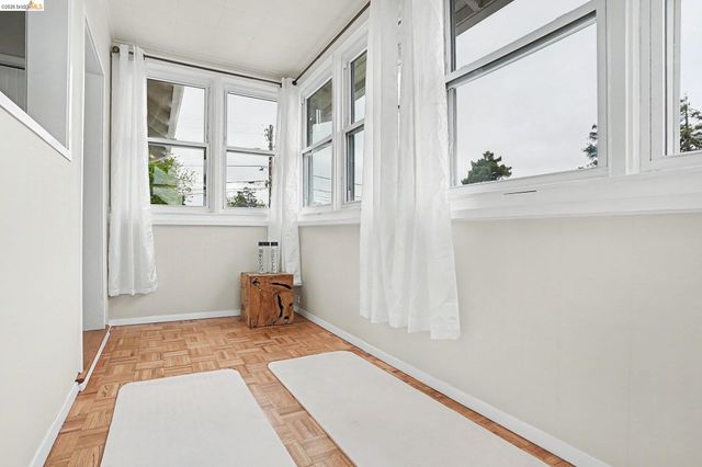 865 Cedar St, Alameda, CA 94501