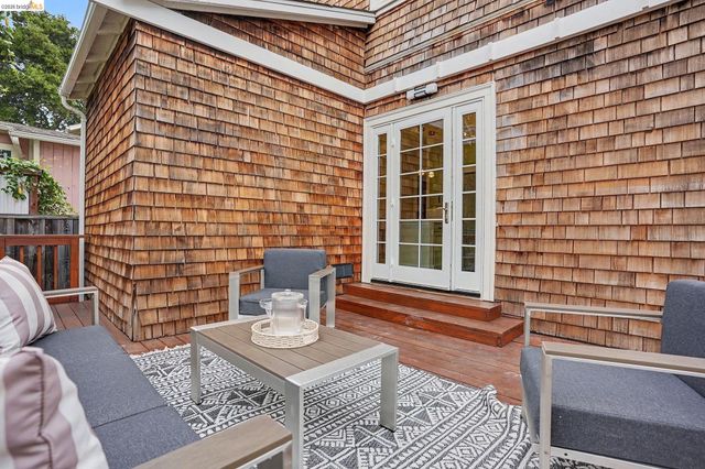 865 Cedar St, Alameda, CA 94501