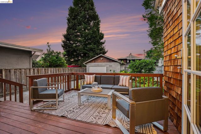 865 Cedar St, Alameda, CA 94501