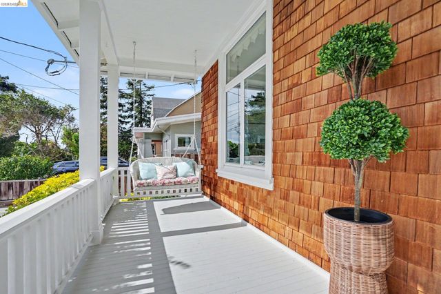 865 Cedar St, Alameda, CA 94501