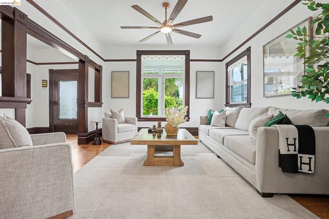 865 Cedar St, Alameda, CA 94501