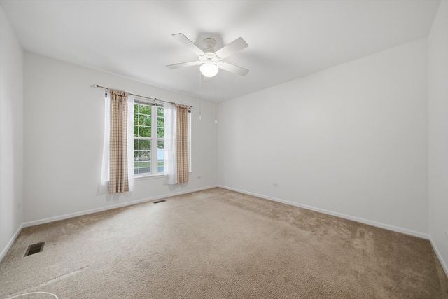 21240 Windsor Lake Lane, Crest Hill, IL 60403